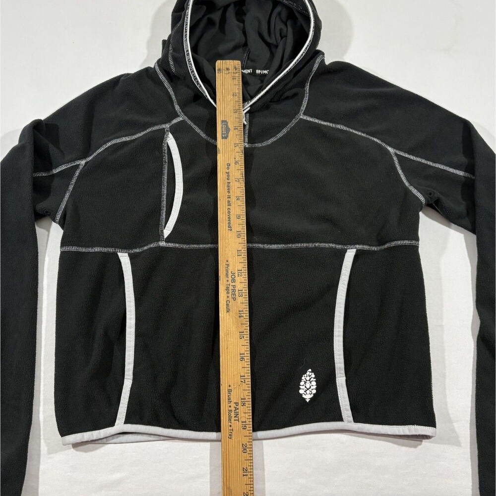 Free People FP Movement Womens On the Run Black Hoodie Pullover Sweater Beach XS - Picture 6 of 13